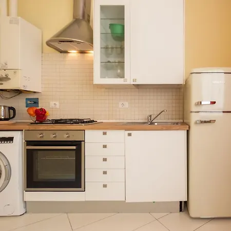 Nazario Sauro 19 By 公寓 *