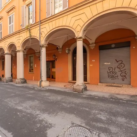 Nazario Sauro 19 By Bologna