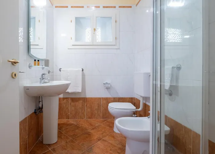 Nazario Sauro 19 By بولونيا